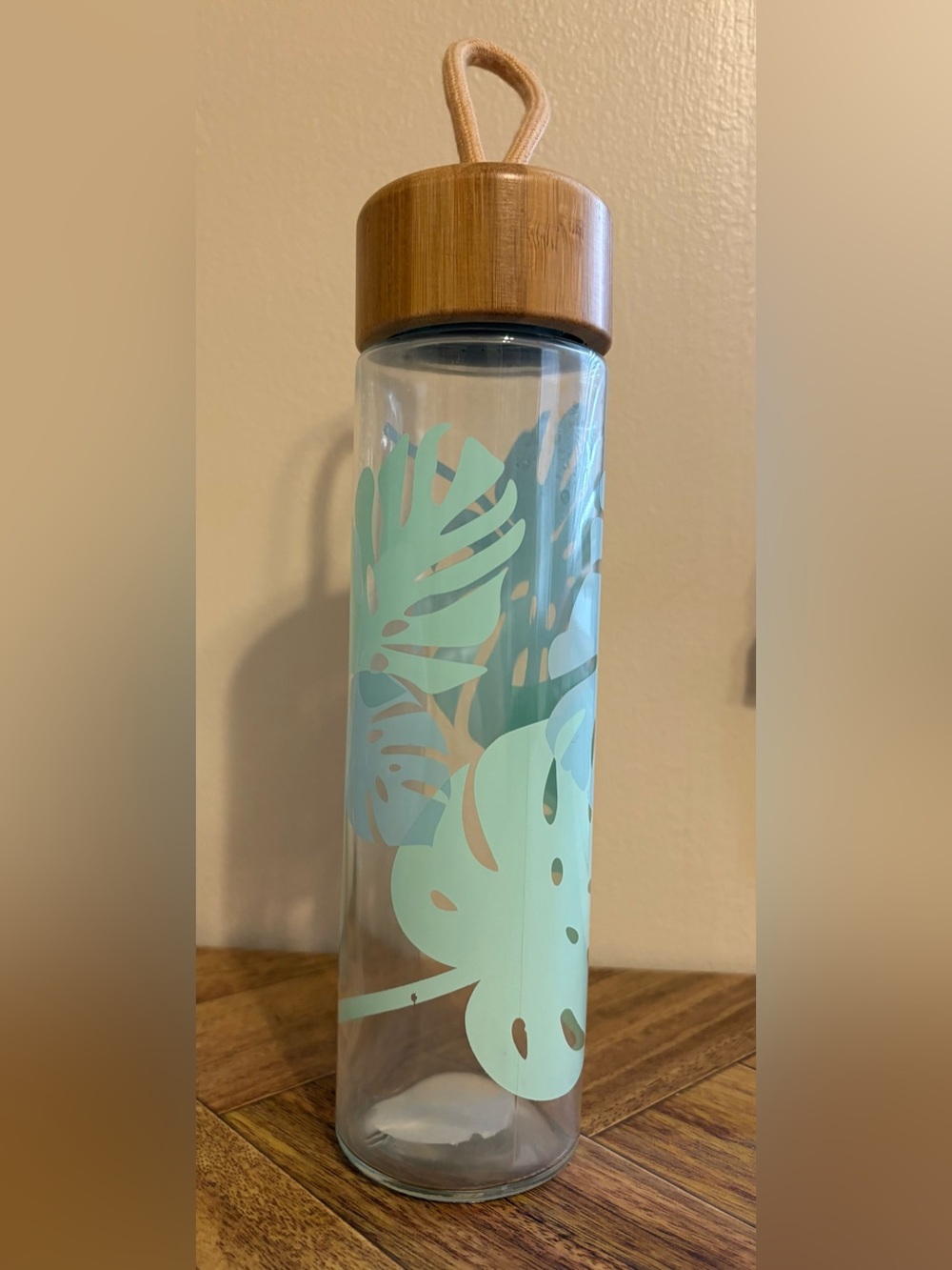 Ello Thrive Glass Water Bottle - Monstera Palms